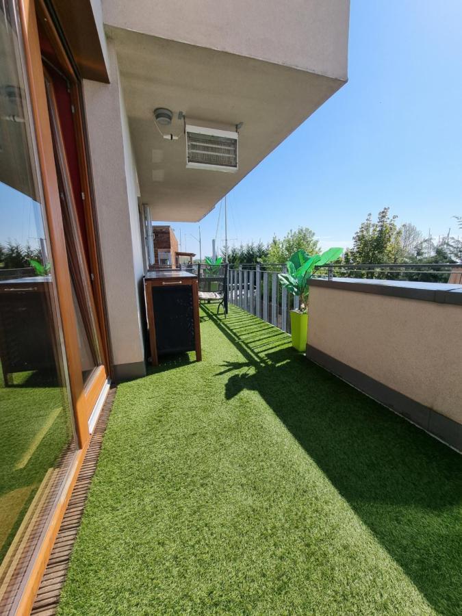 Bilberry Apartman Aparthotel บาลาตอนฟือเรด ภายนอก รูปภาพ